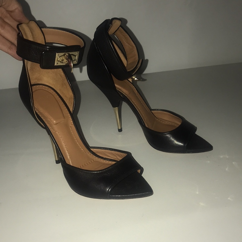 GIVENCHY Paris Black Leather Stiletto Size 37 - Picture 4 of 12